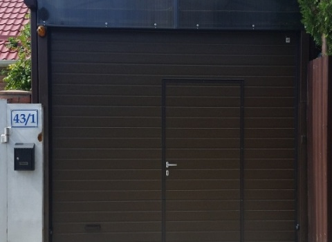 Гаражные секционные ворота Prestige «Alutech» (ш*в) 2700x2800 купить по низкой цене в городе Анапа