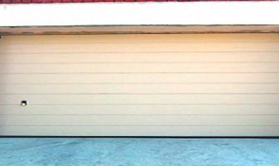Секционные гаражные ворота Prestige Alutech (ш*в) 4700х2800, RAL1015,M-Гофр,ручные, стандартный монтаж купить по низкой цене в городе Анапа